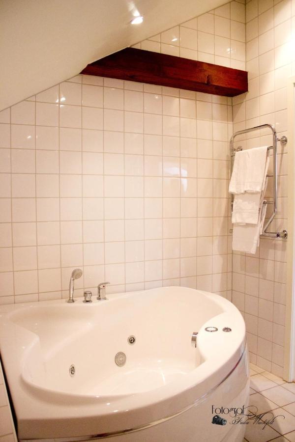 Hensbacka Herrgard Munkedal Habitación foto